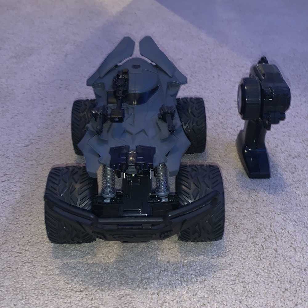 Remote Control Batman Car - Picture 3 of 3